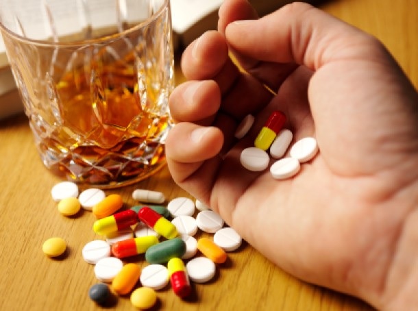 Do Not Swallow Vitamin Supplements With THESE Drinks